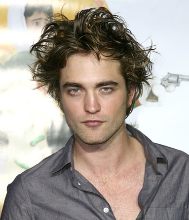 Latest  Pattinson on New Moon S Robert Pattinson Sporting A New Nose    Plastic Surgery