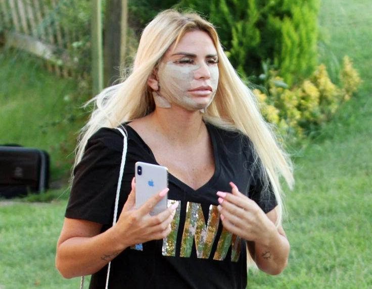 Katie Price - "Botched" Facelift